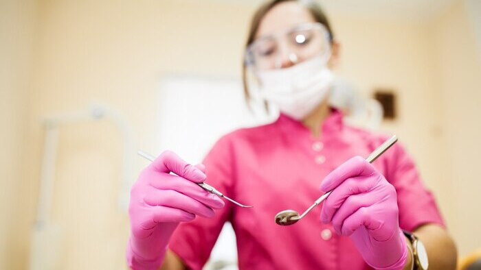 Independent vs. employed dental hygienist: Understanding the differences in switzerland