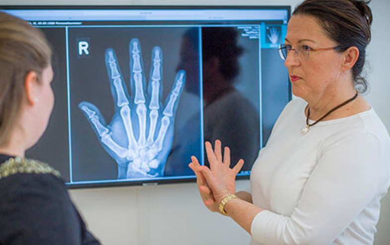Successfully open your own medical practice in Switzerland, experiences